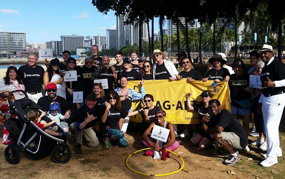 End of the parade group photo at Waikiki Beach