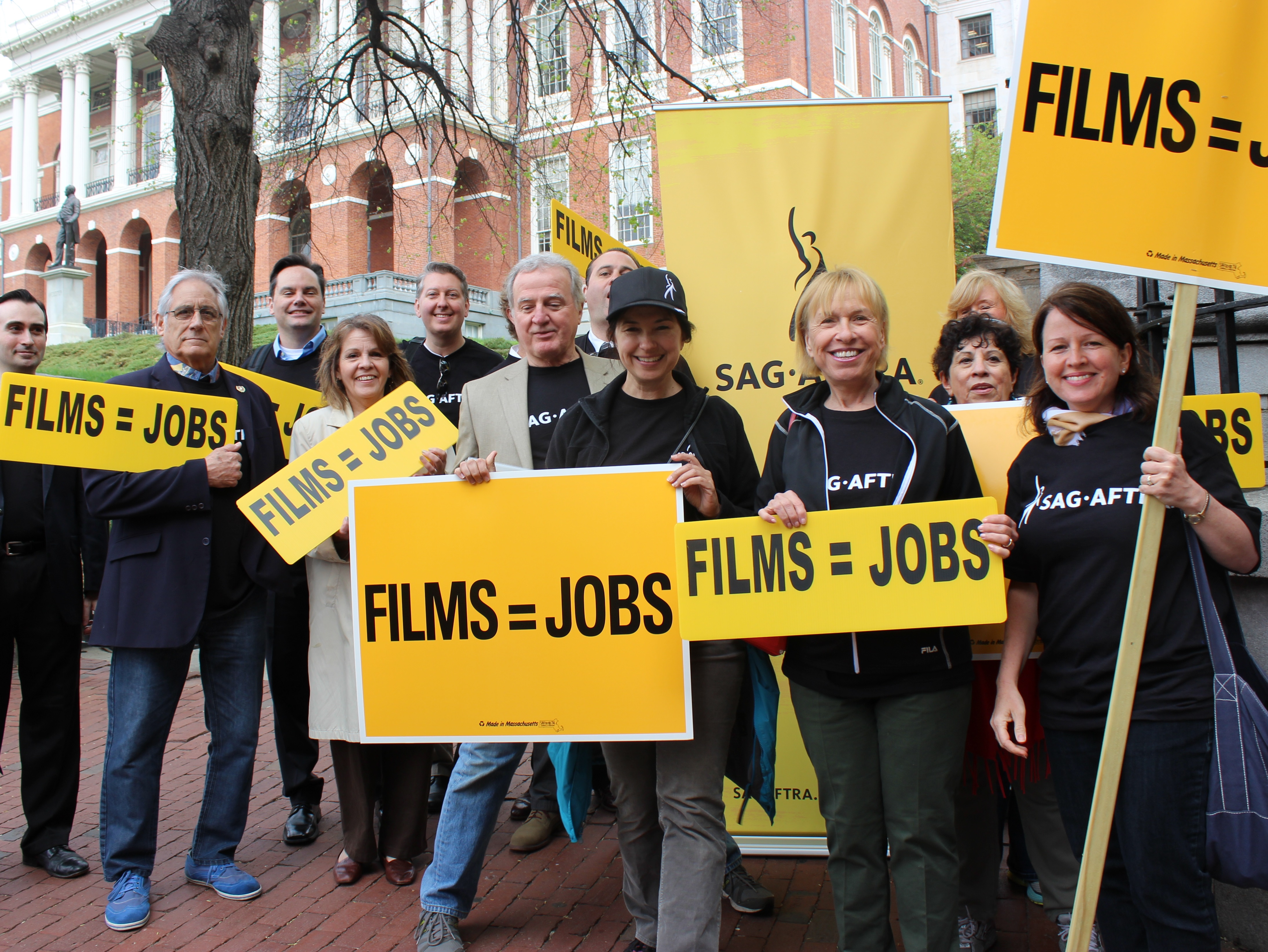 Members and board members show strong support at the 2015 Advocacy Day.